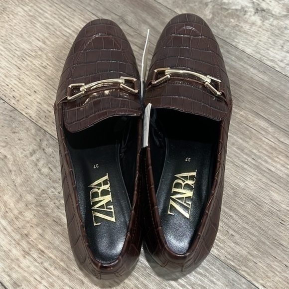 ZARA Animal Print Leather Loafers - Picture 4 of 13